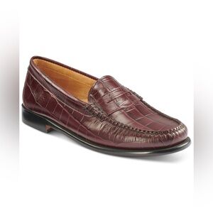 G.H. Bass Whitney Weejuns Loafers in Wine Croc